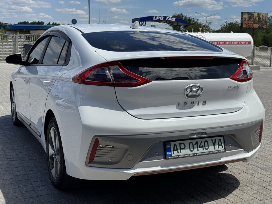 В продаже официальный Hyundai Ioniq Electric 2019