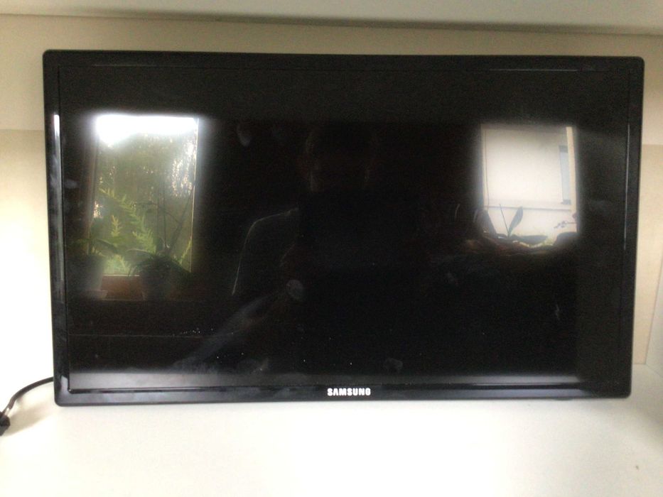 Telewizor Samsung UE26EH4000