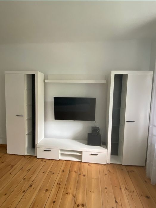 Skręcanie, składanie mebli w paczkach