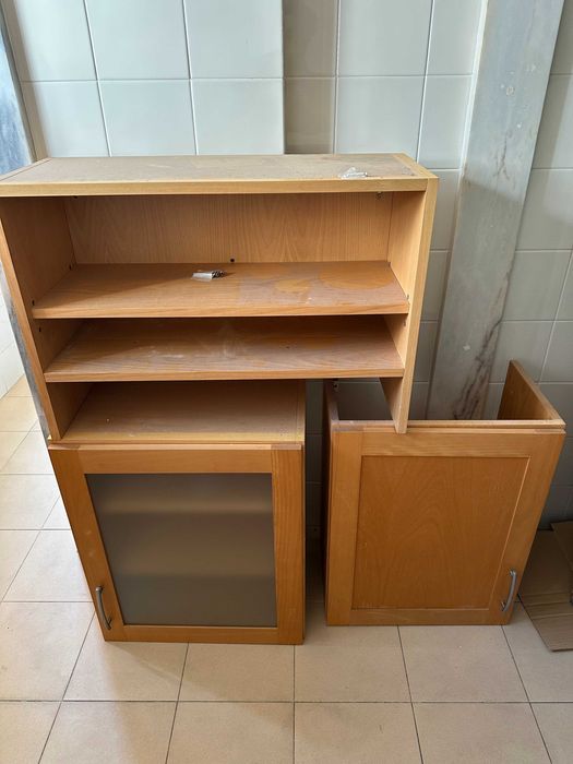 Cozinha completa 4,13m (móveis e bancada) – 225€