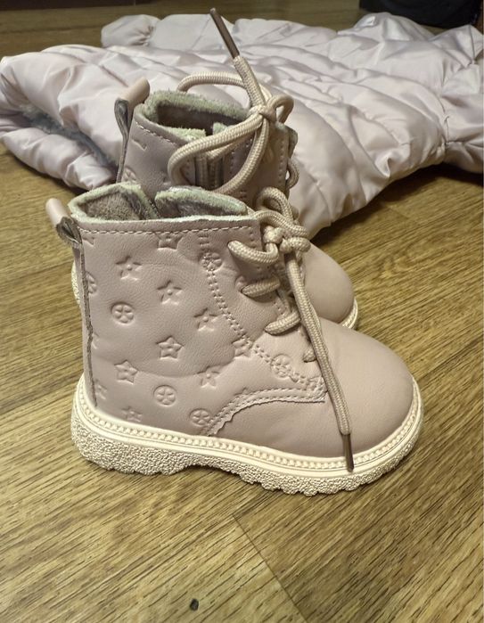 Демисезонные ботинки для девочки