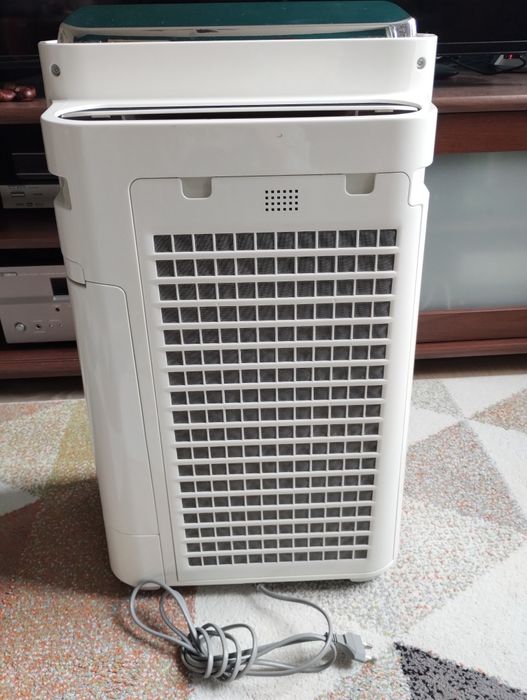 Oczyszczacz powietrza Sharp KC-D60EUW dla alergików