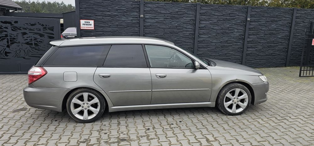 Subaru Legacy 2.0 BOXER GAZ 4x4 2007rok  230 tys km