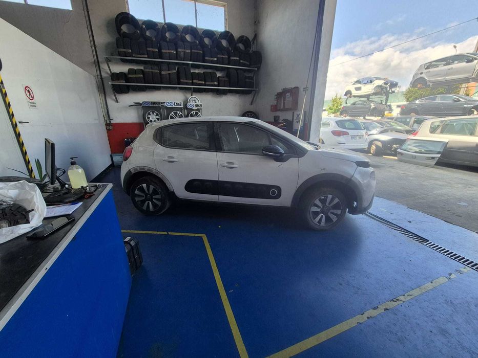 Citroen C3 1.2 de 2018 ás peças.