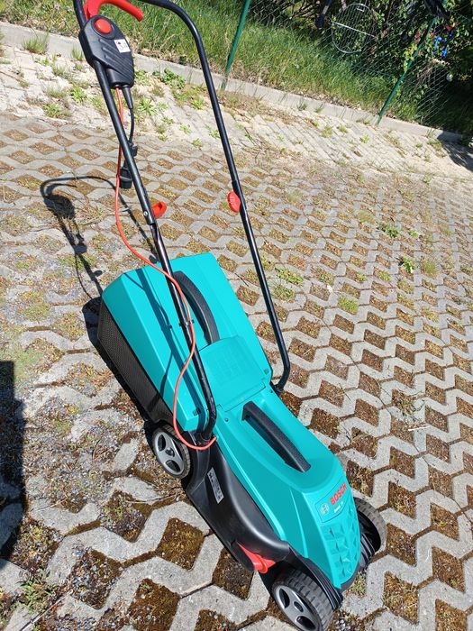 Kosiarka elektryczna Bosch Rotak 32