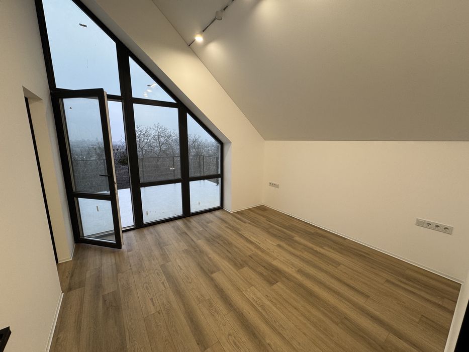 Оренда будинку з панорамним видом на Поділ