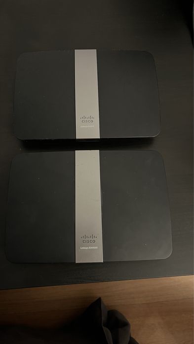 Продам разом  сет роутер cisco linksys ae 4500 та linksys e2000