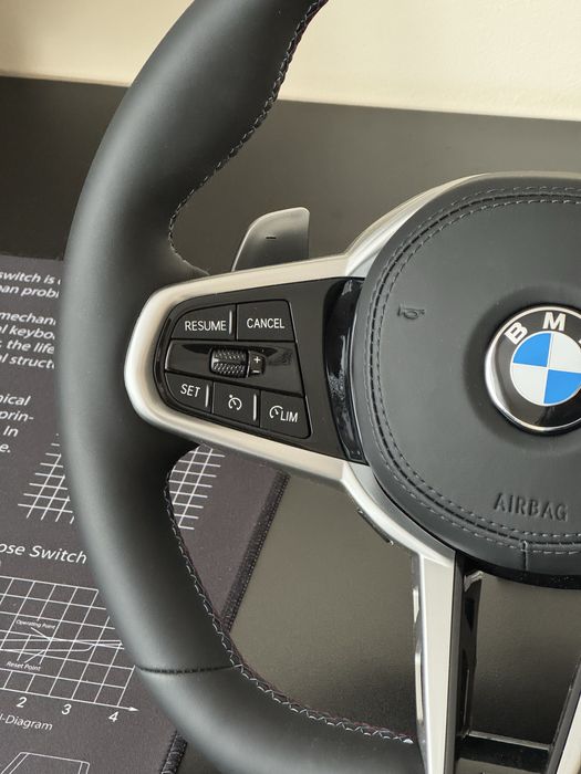 М Кермо Рест з підігрівом та вібро для BMW G20 G21 G30 G05 G22 G01