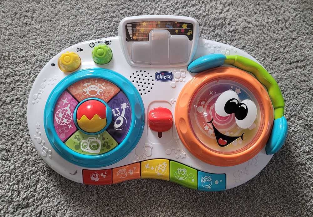 Chicco Dj Scratchy muzyczne centrum konsola pianinko