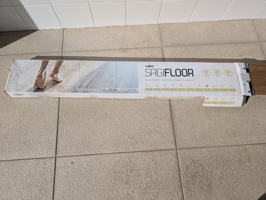 2 caixas Sagifloor pavimento vinílico ref:501