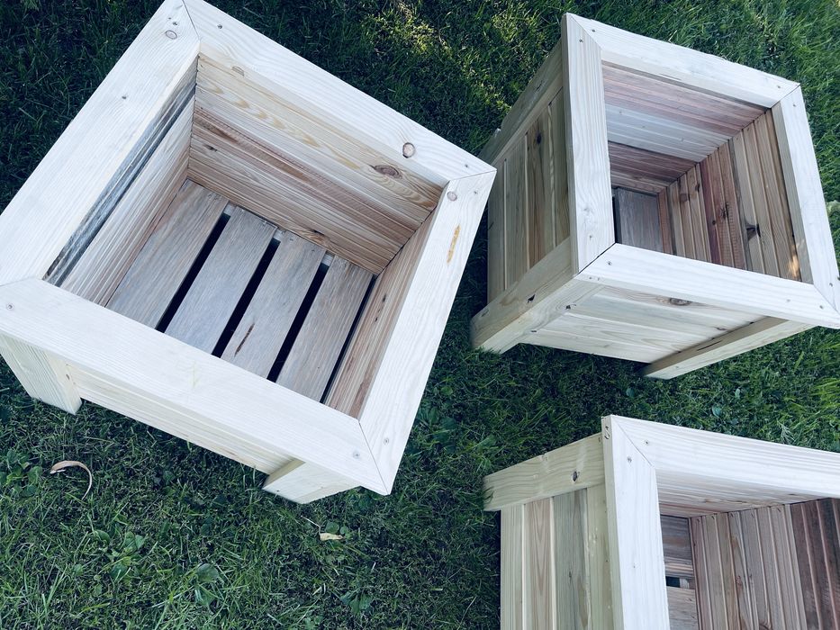 Ogrodowe donice drewniane