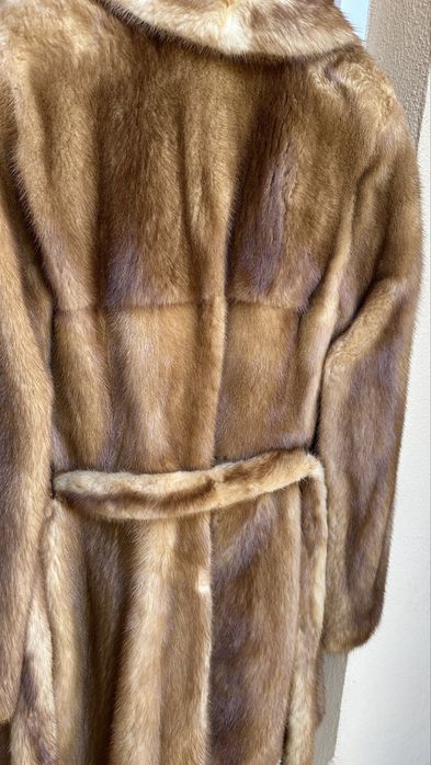 Продам норковую шубу Soft Gold