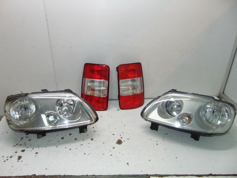 VW caddy 2005 farolins e faróis