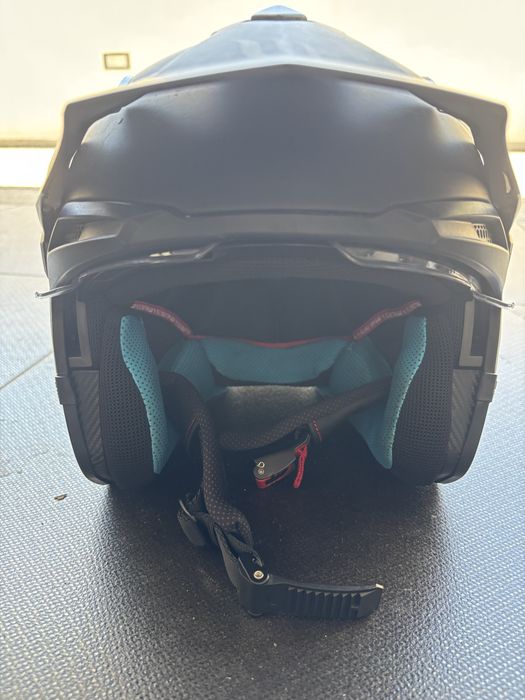 Capacete MT Helmets District Tam L