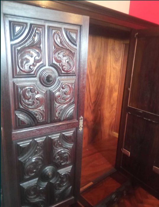 Roupeiro + Cómoda Mogno