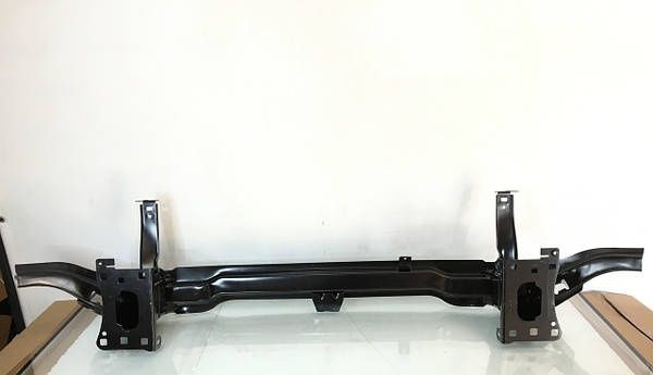 Підсилювач VW Tiguan 2017 бампера переднього 5NA807109J, 5NN807109