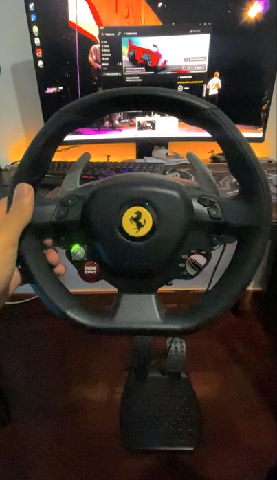 Volante Gaming Thrustmaster T80 - Edição Ferrari 488 GTB.