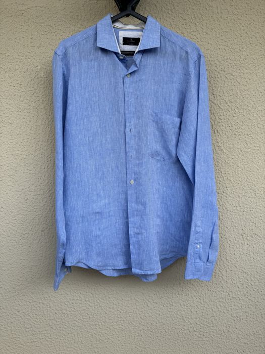 Camisa azul claro Decenio
