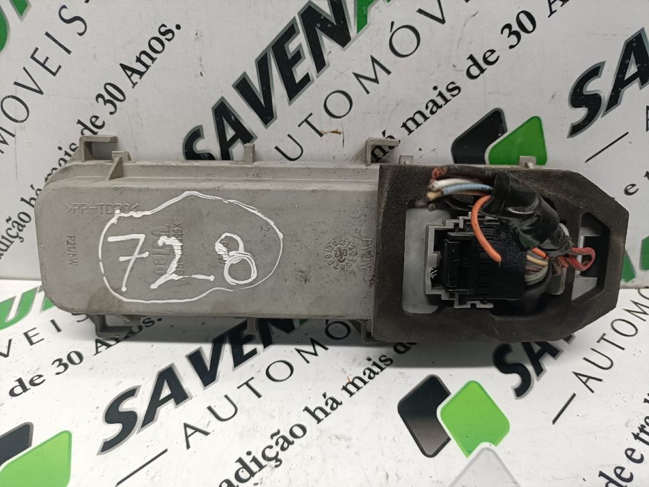Suporte lâmpada direito RENAULT Clio II (BB0/1/2_, CB0/1/2_)