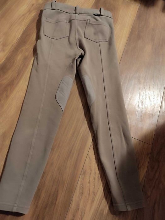 Sprzedam bryczesy dziewczęce na okres jesienno - zimowy