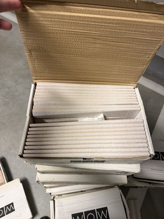 Płytka ceramiczna ścienna WOW STRIPES WHITE STONE 7,5 cm x 30 cm