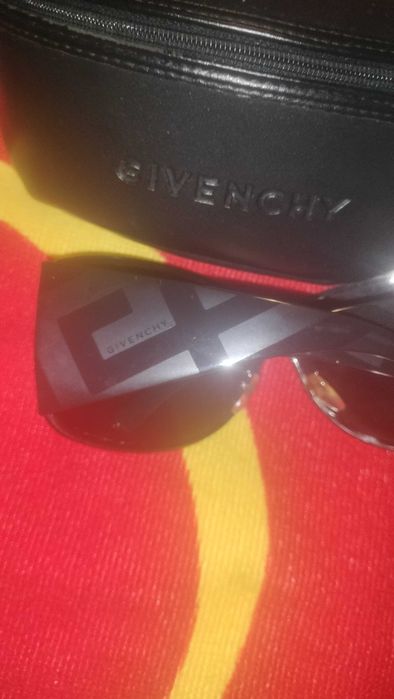 Ocolos Givenchy Original bom estado