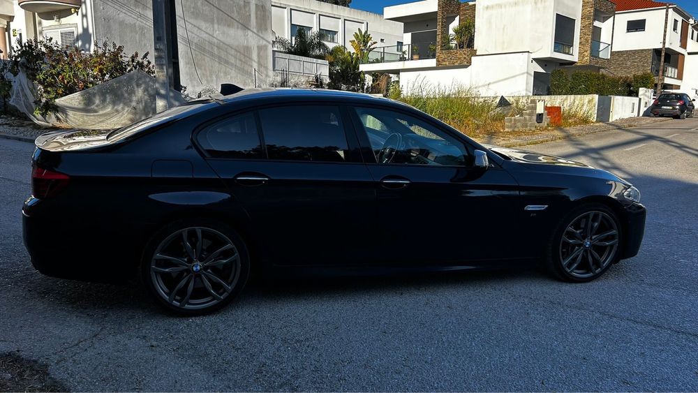 BMW M550d xDrive Triturbo — Pack M · Pele · Tecto Panorâmico · 2015 · 326.000 km — Aceita Retoma