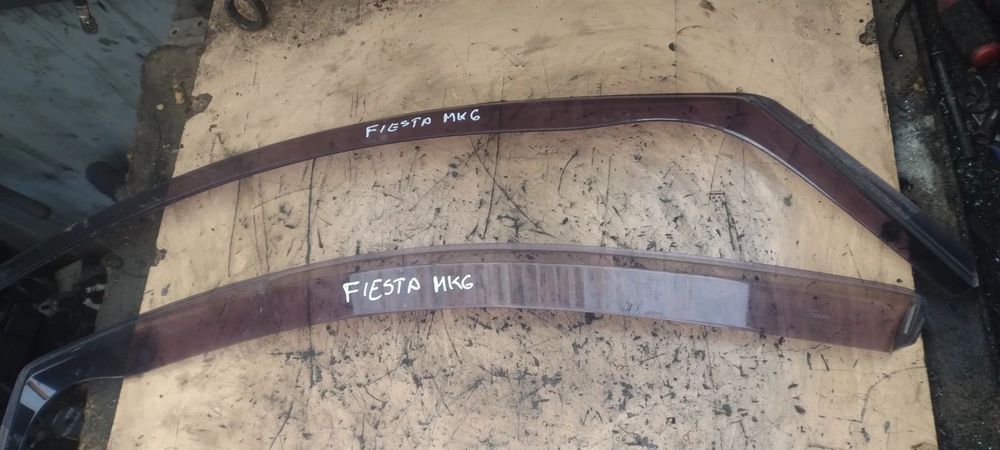 Ford FIESTA MK6 owiewka szyby przód prawa lewa