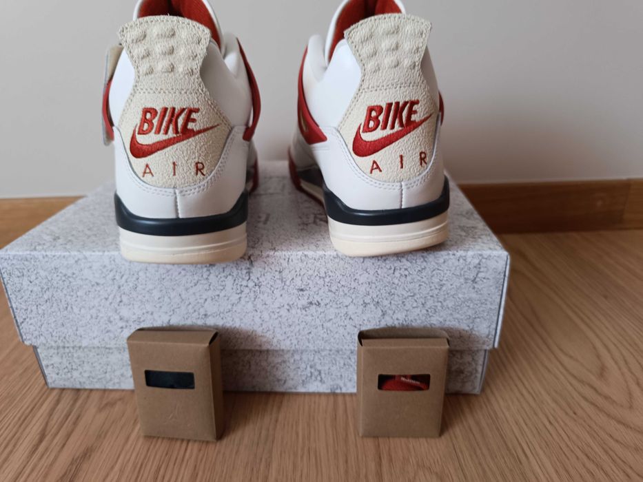 Sapatilhas Jordan 4 brick after brick