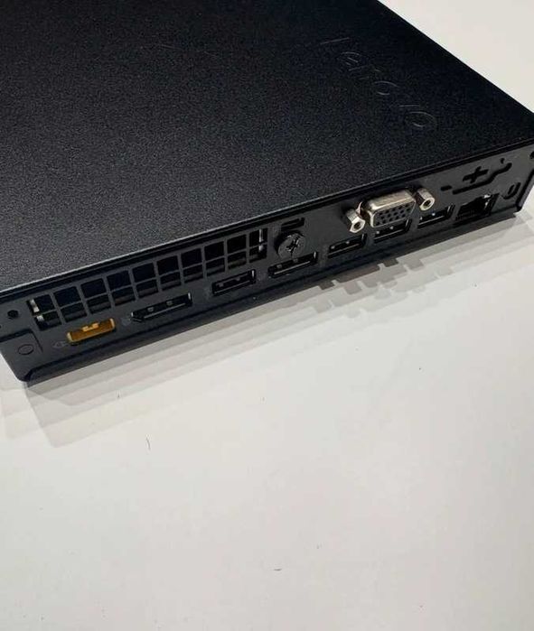 Lenovo ThinkCentre M910Q Tiny i7-6700T | 16GB | 256 SSD nvme