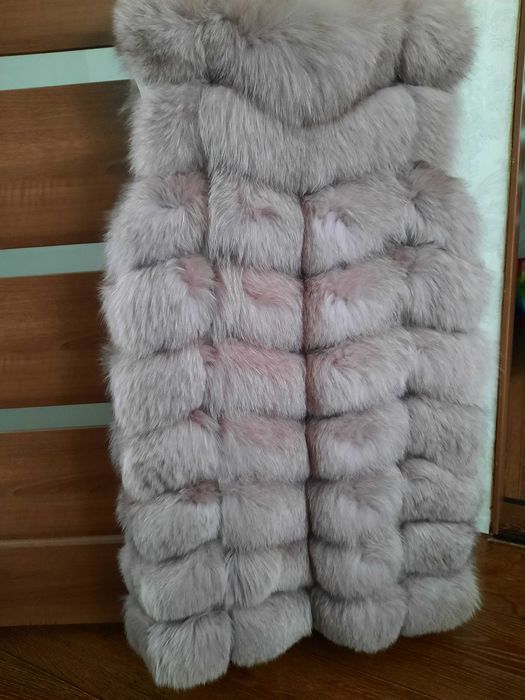 Пудрова песцова жилетка Стан ідеал