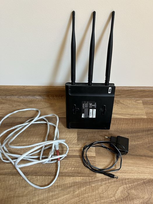 Router Netis WF2409