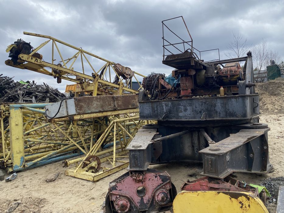 Кран Башений КБ 403А