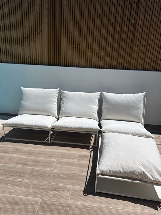 Conjunto de jardim SKLUM Amaro 5 peças – sofá modular + puffs/mesas