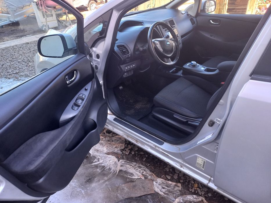 Продам Nissan Leaf 24kBт. 2015г.