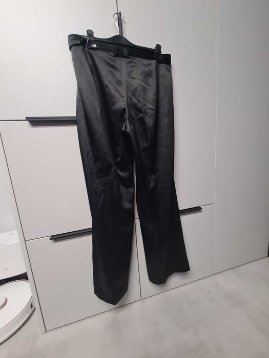 Okazja! Eleganckie spodnie damskie XL. Wartość 132 zl