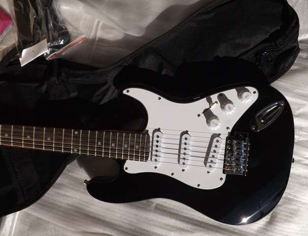 Kit de guitarra elétrica preta ou branca