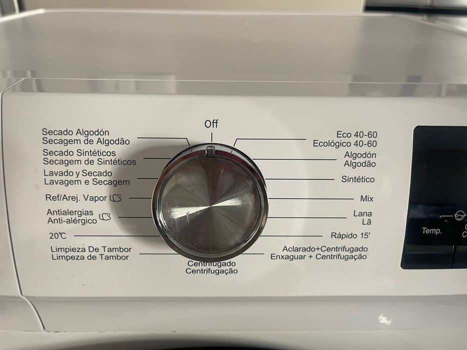 Máquina lavar e secar roupa Hisense