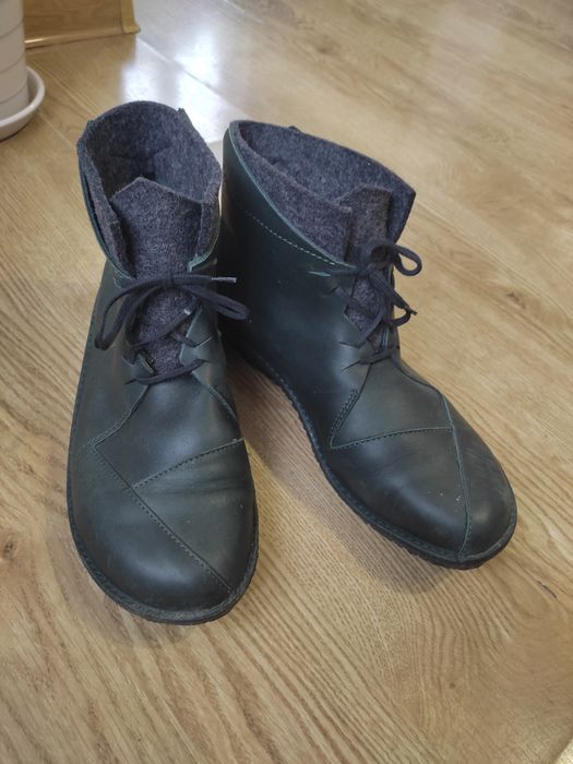 Жіночі шкіряні черевики 38 розміру