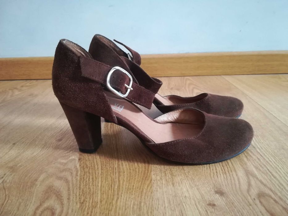 Sapatos castanhos camurça - nº 37