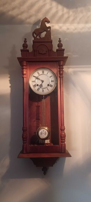 relogio de parede em madeira