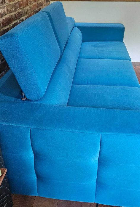 Sofa z funkcją spania, regulowane zagłówki