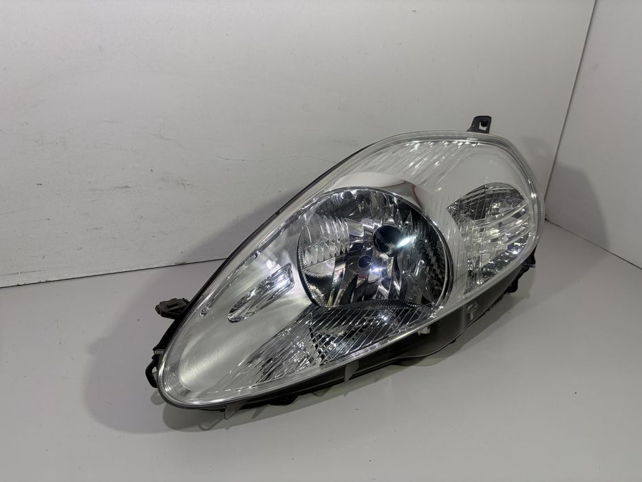 Fiat grande punto lampy przód przednie komplet europa lewa prawa