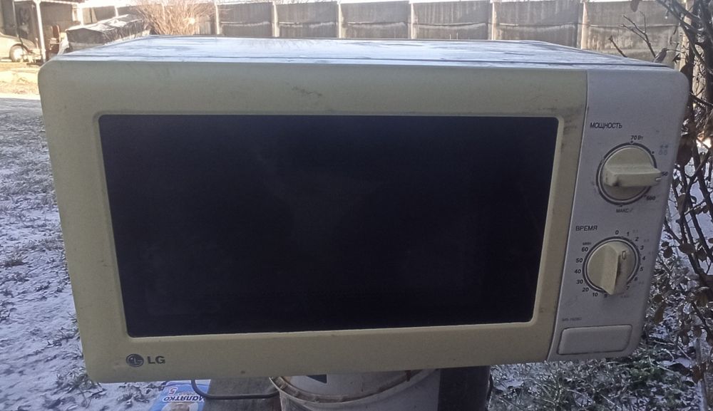 Мікрохвильовка LG