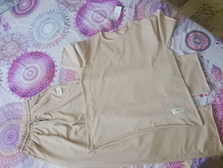 Продам жіночий костюм