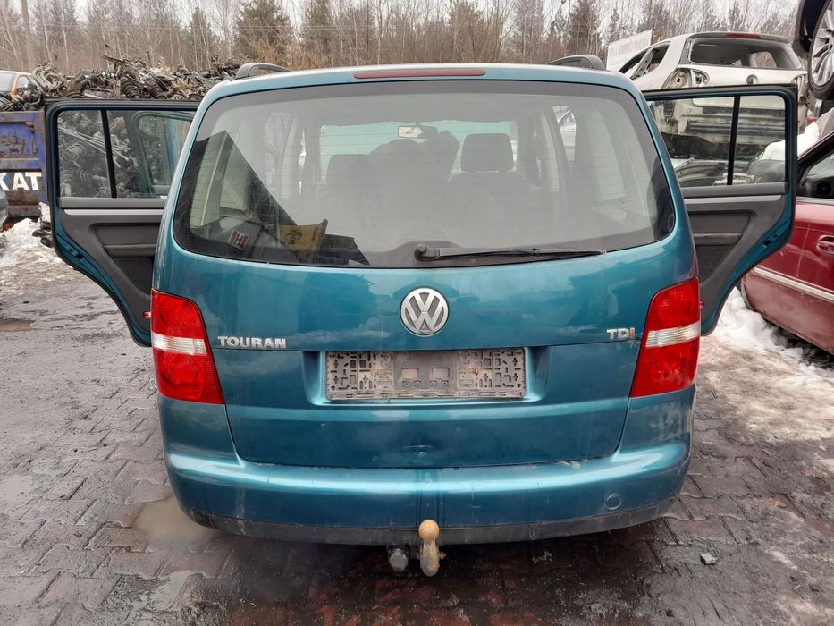 Klapa tylna pokrywa bagażnika VW Touran I 03-10r. LC5Q
