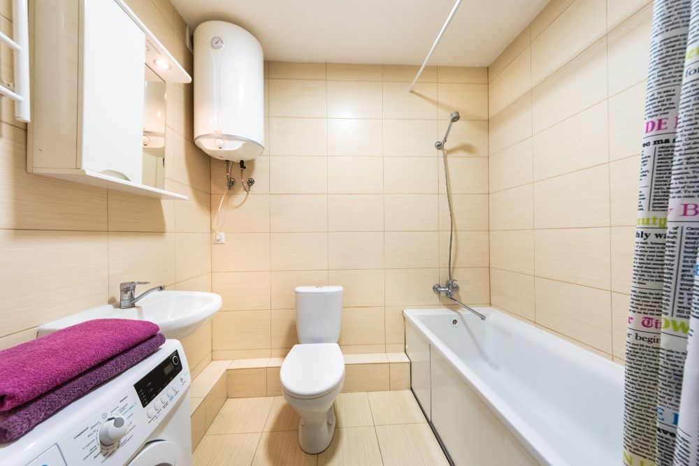 Погодинно! Поруч з парком Покровським на вул. Полтавській!