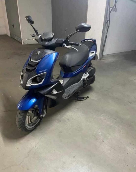 Aluguer Moto Scooter Renting