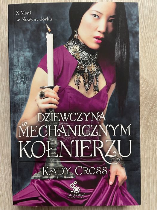 Dziewczyna w mechanicznym kołnierzu - Kady Cross