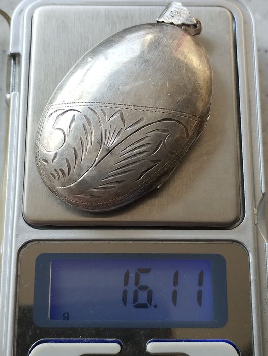 Кулон серебряный.